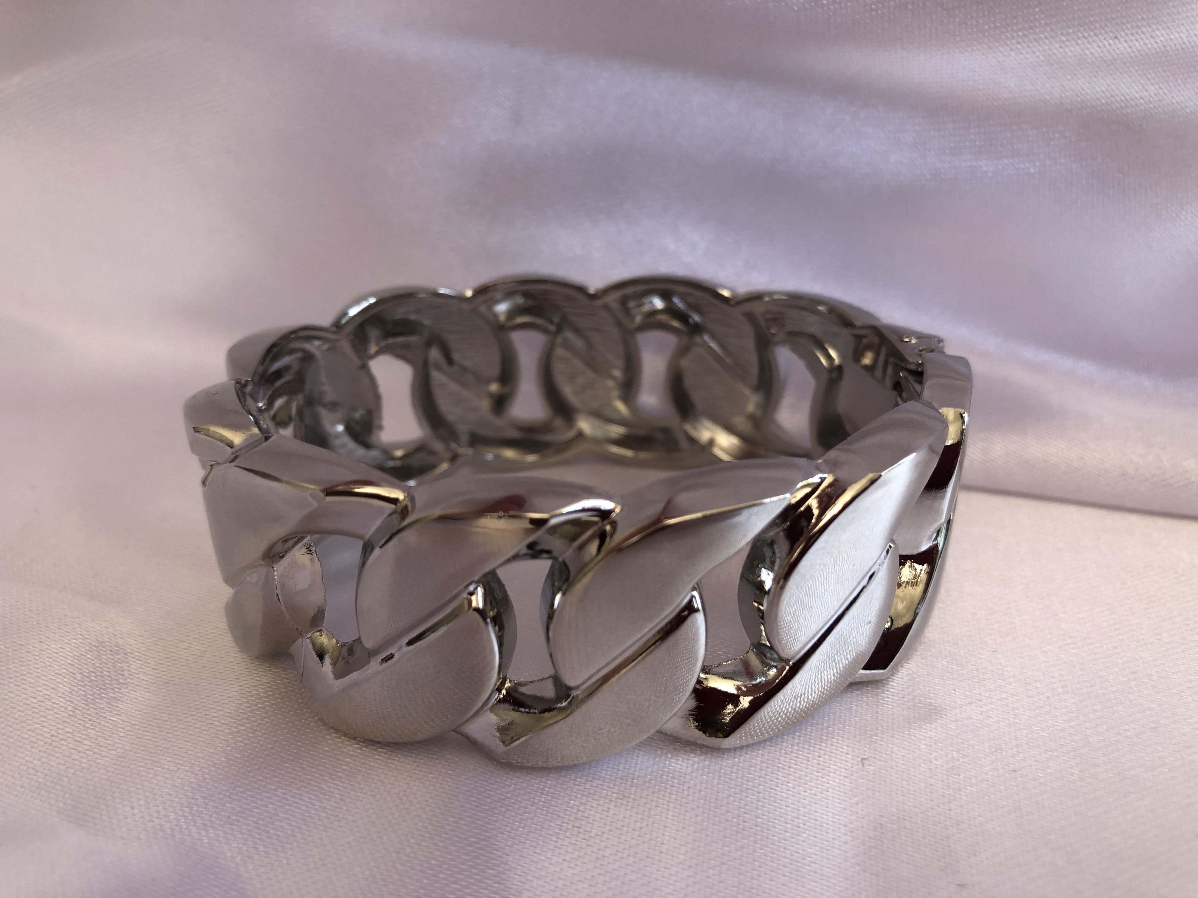 دستبند النگویی کارتیر